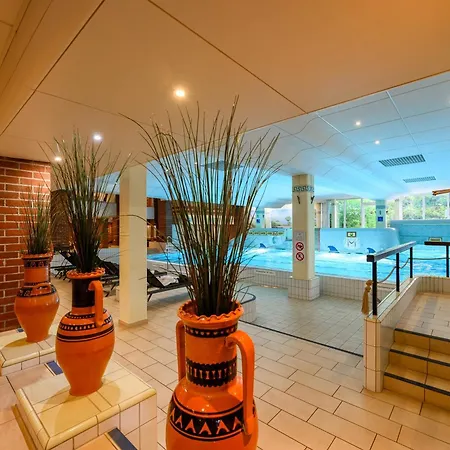 아파트호텔 Wellness Pools Saunas With Alpine View Terrace 상트엥글마